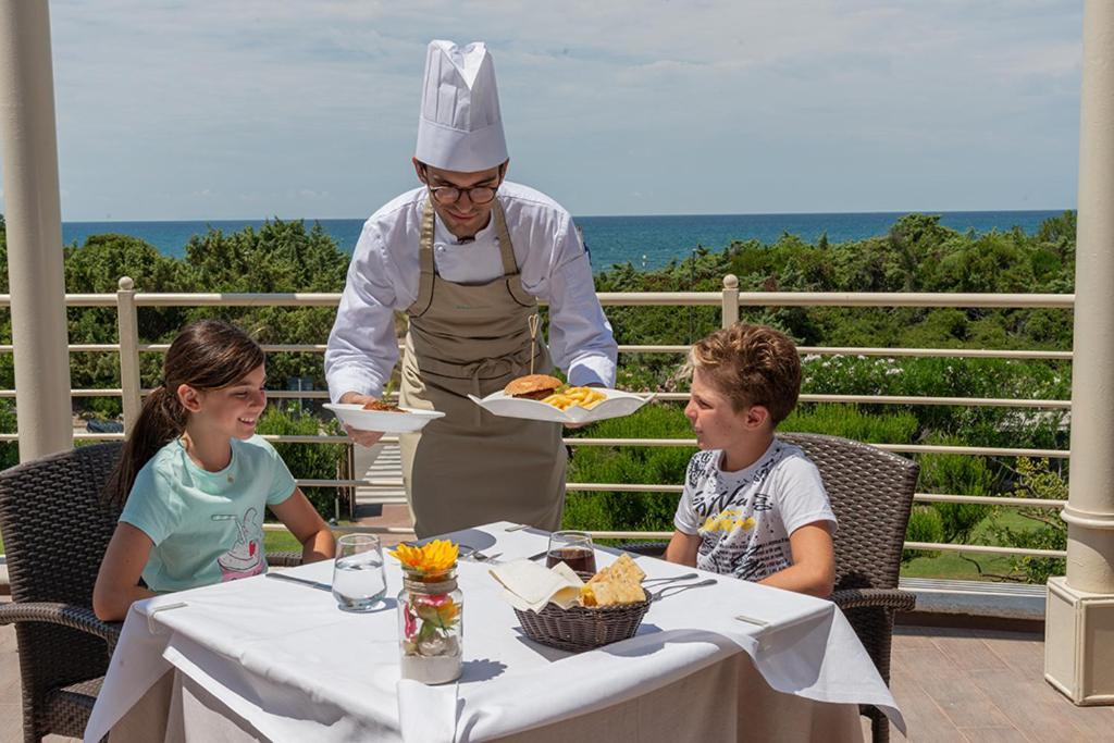 Tombolo Talasso Hotel